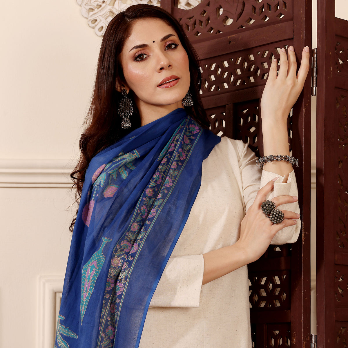 Elegant Cream Straight Kurta with Blue Floral Embroidered Dupatta | Ethnic Wear Set